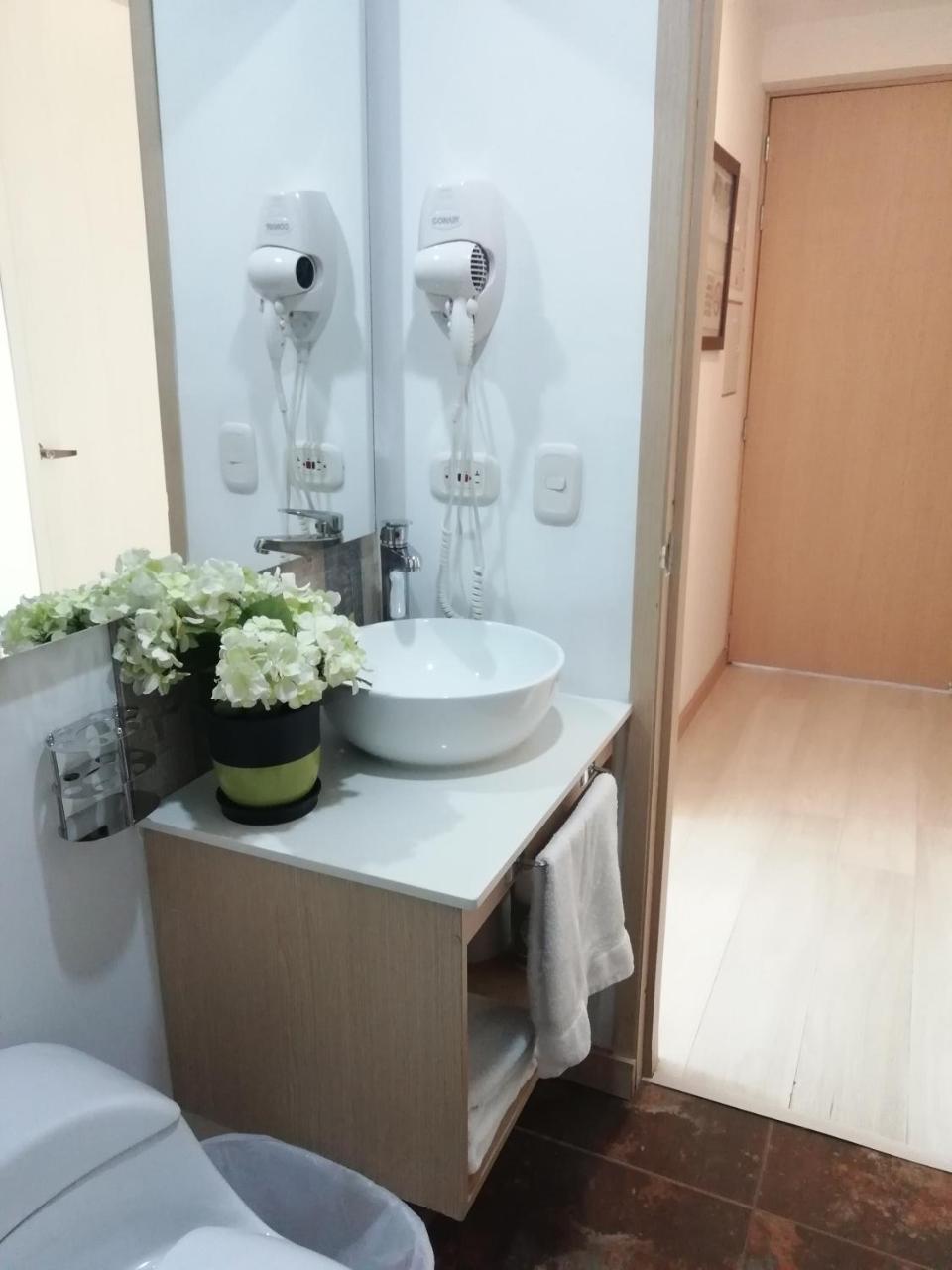 מדיין Apartasuite Laureles Cmc מראה חיצוני תמונה